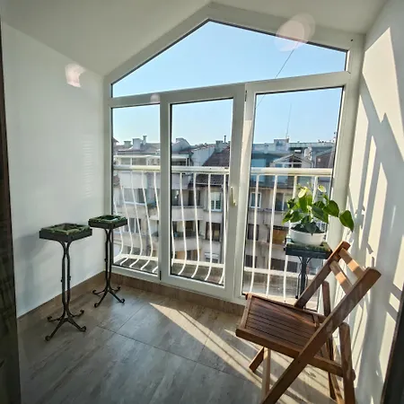 уютная рядом с центром бургаса 부르가스