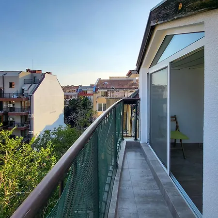 уютная рядом с центром бургаса * Burgas City