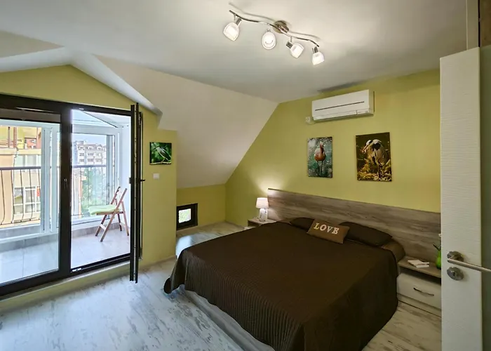 уютная рядом с центром бургаса * 布尔加斯